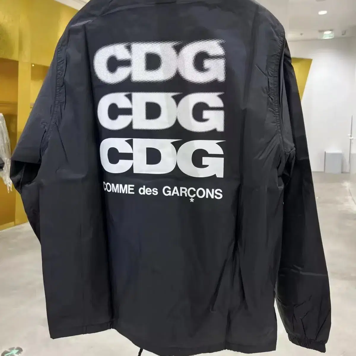 CDG 꼼데가르송 로고 코치 자켓 코치 로고 블랙 바람막이