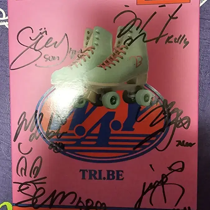 트라이비 tri.be 비매 싸인시디