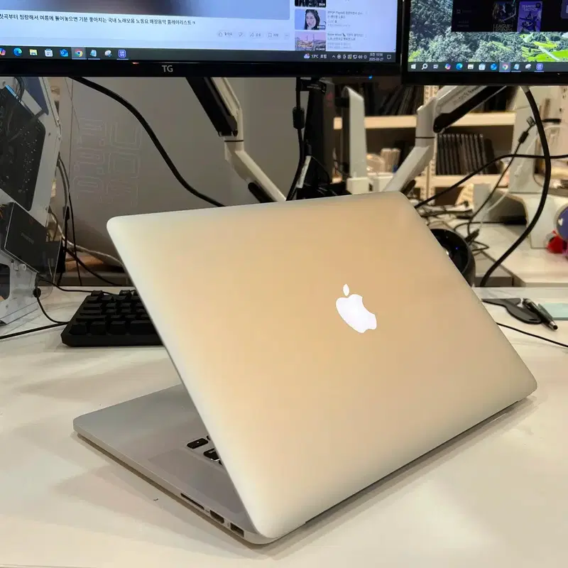2015 맥북프로 15인치 i7-2.2GHz ram16, 256GB