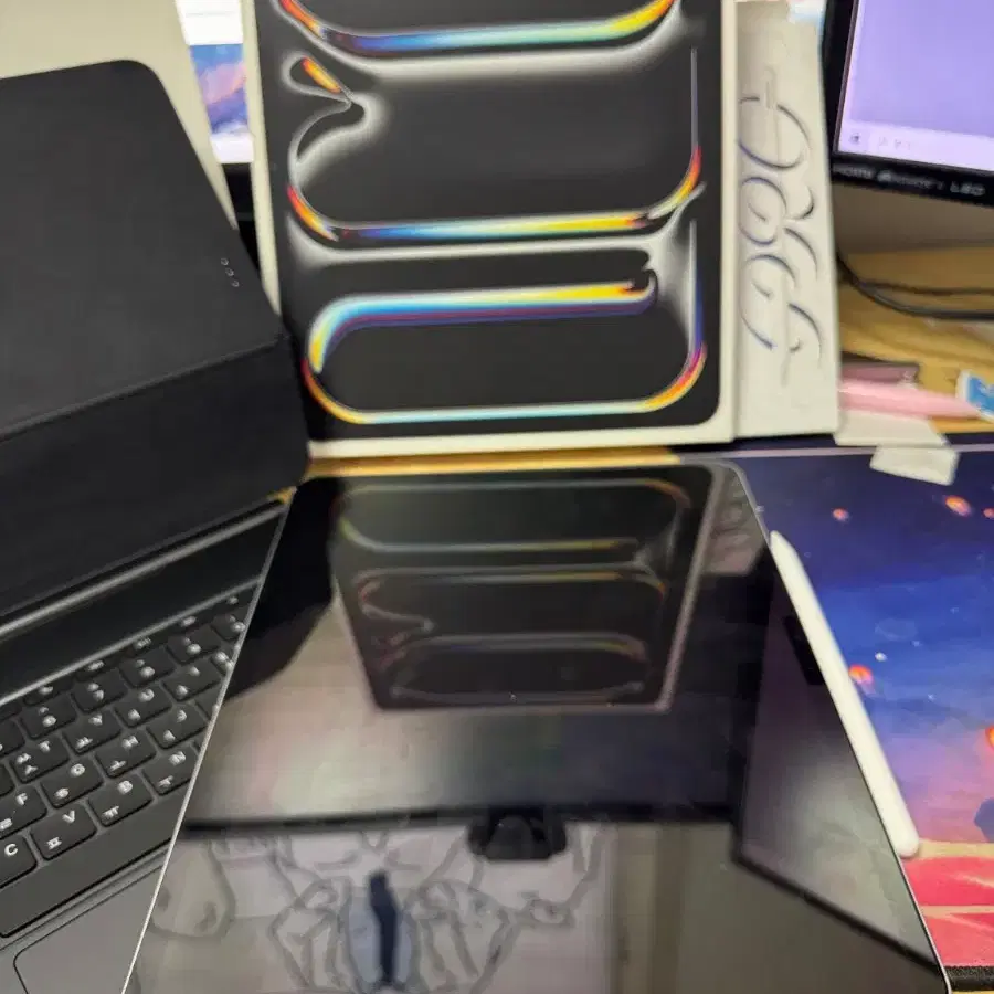 아이패드 프로 13 m4 256기가 셀룰러+매직키보드+애펜프로 풀박스