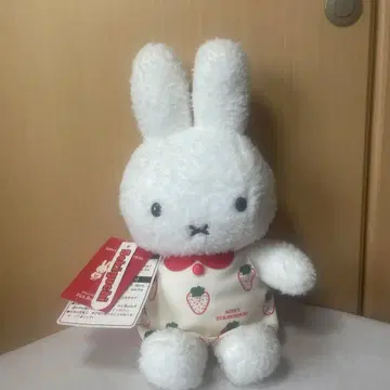 택 포함 미사용 새상품급 미피 딸기 무늬 봉제 인형