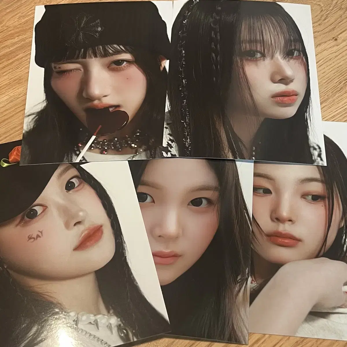 세마넴 포스터 앨범 준휘 도희 소하 승주 사진 샤랄라 세이마이네임 SAY