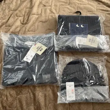 유니클로 안야 힌드마치 2023 네이비 니트 모자 스웨터 머플러