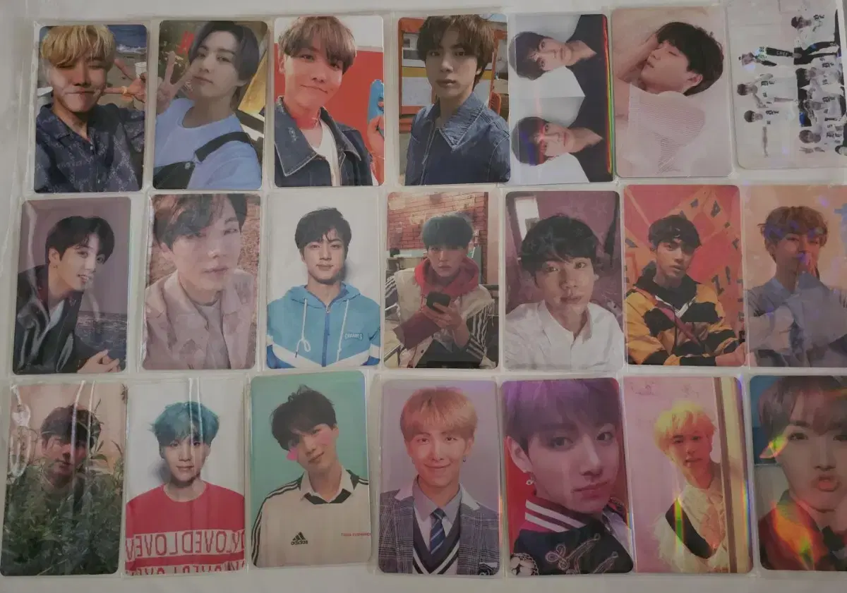 방탄 앨범 포카 31장 일괄 판매합니다