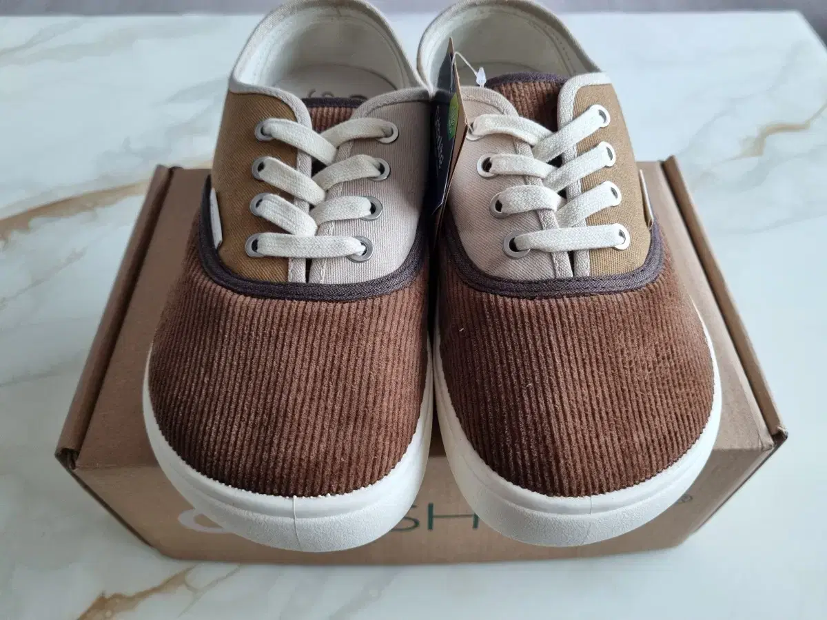 Pilgrim Compy Corduroy Sneakers FLOTCF4U08 (240, not worn)