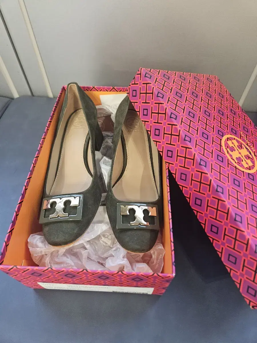  Tory Burch Gigi 55mm Sandals (Genuine/Top-quality Condition)