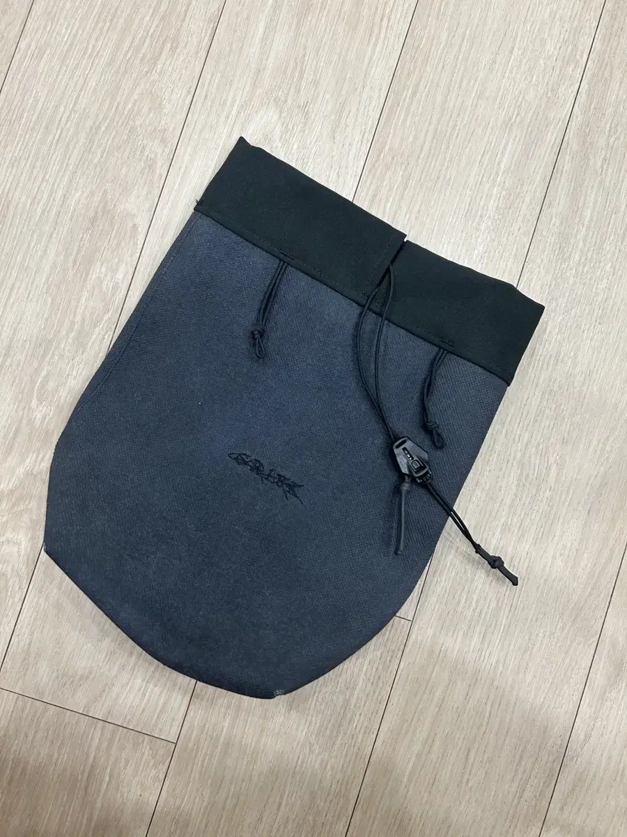 GR10K 파우치 아스팔트그레이