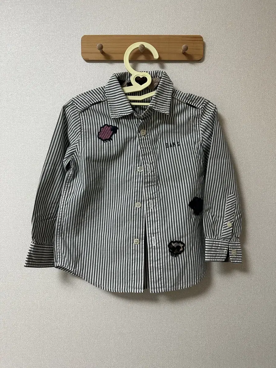 Dax shirt 3y
