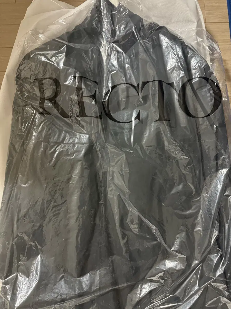 Recto trench coat
