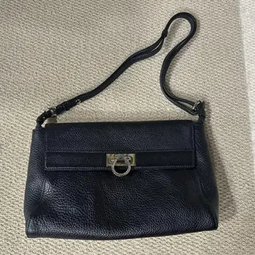 페라가모 핸드백