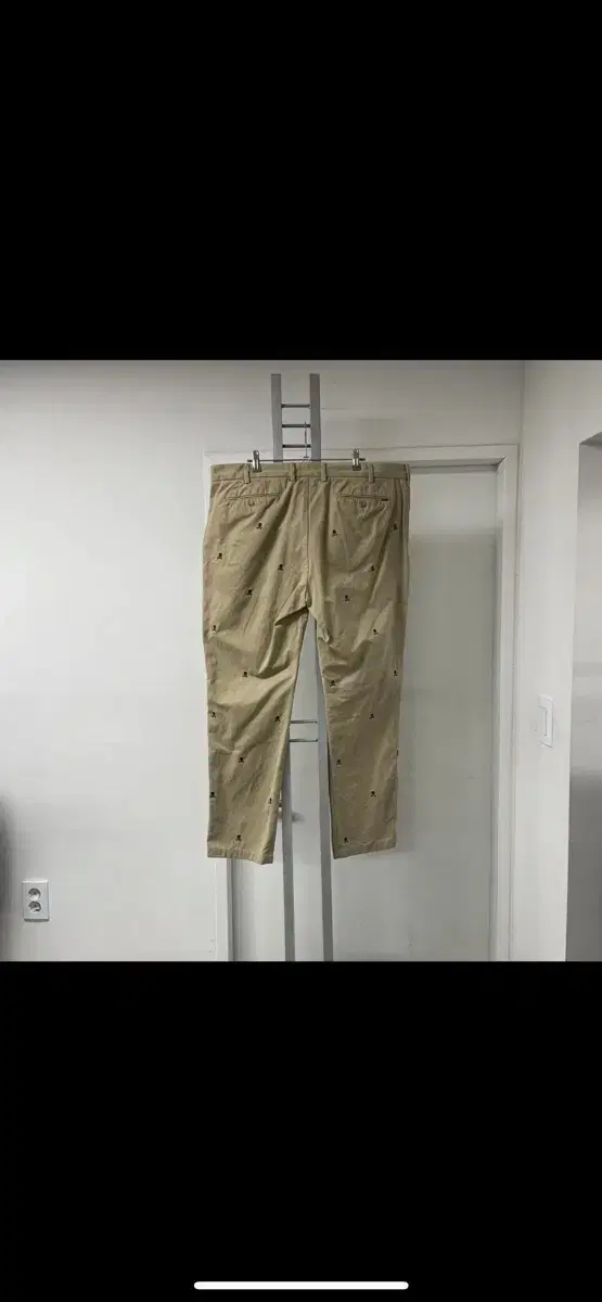 폴로 랄프로렌 스컬 자수 팬츠 베이지 40/32