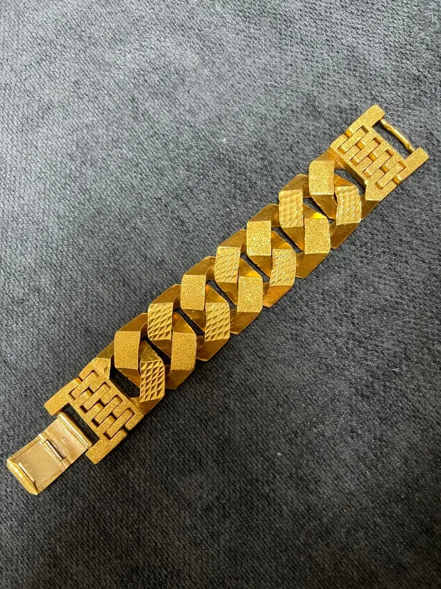 순금10돈팔찌 | 브랜드 중고거래 플랫폼, 번개장터