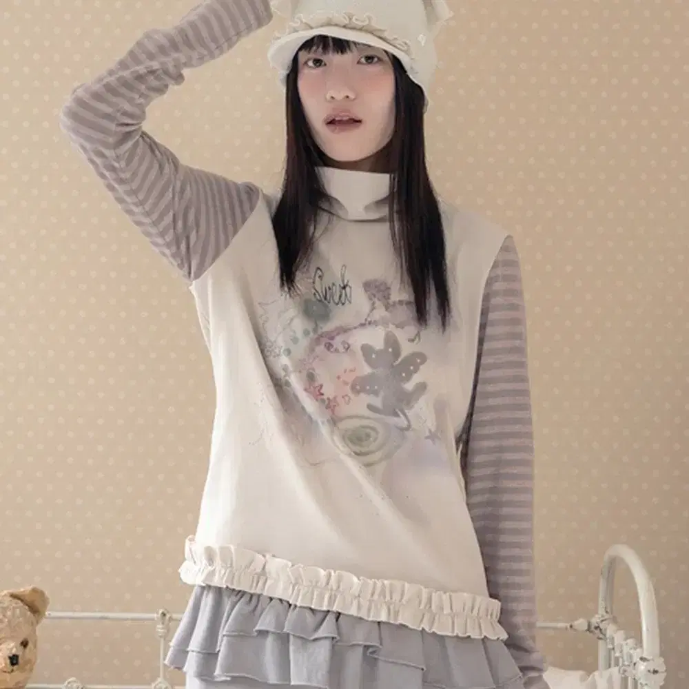 トップス hugyourskin Drawing frill pola top MUSINSA公式 | HUG YOUR SKIN Drawing Frill Polar Top (Grey