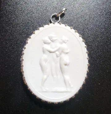 Meissen 마이센 카메오 펜던트 목걸이 화이트 도자기 도판