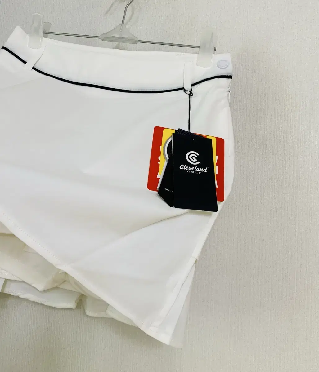 New product) CLEVELAND genuine bom yeoreum golf skirt quroutchima 24-25 slim