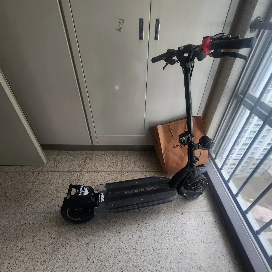 듀얼트론 ex 전동킥보드 매우 싸게판매합니다