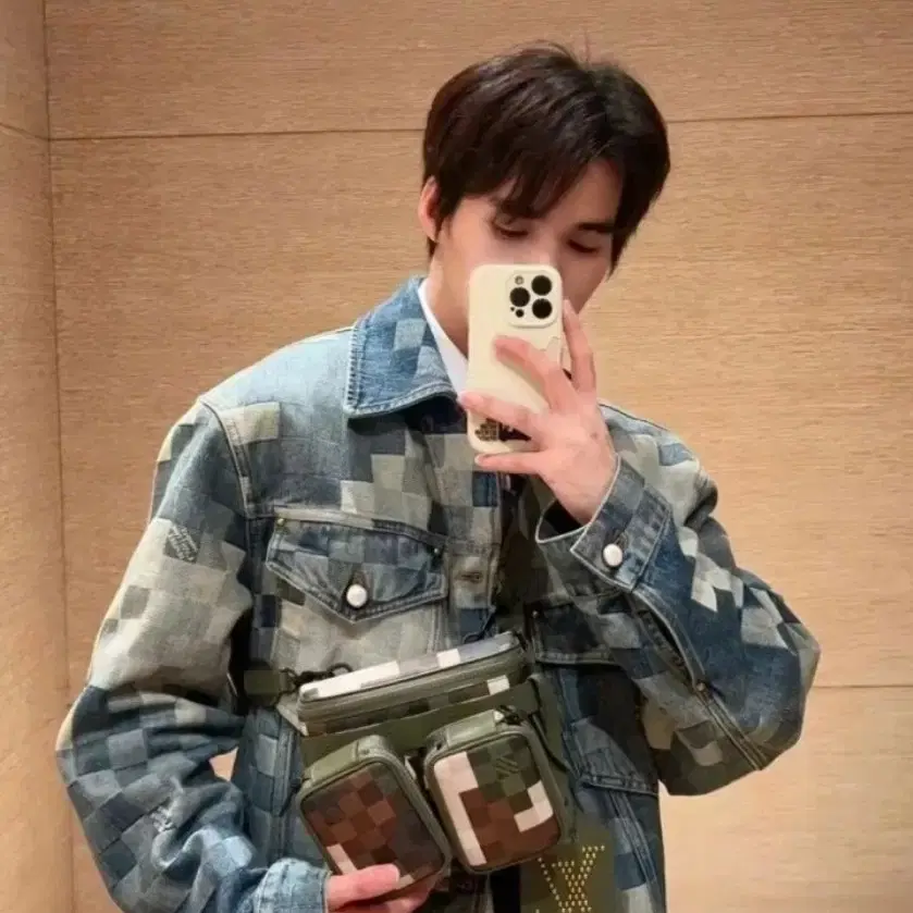 루이비통 퍼렐 다미에 데님 자켓 사진 8