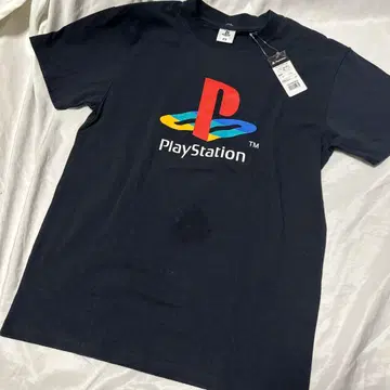 단종 2019년산 M 프레스티 플레이스테이션 티셔츠 블랙 프론트