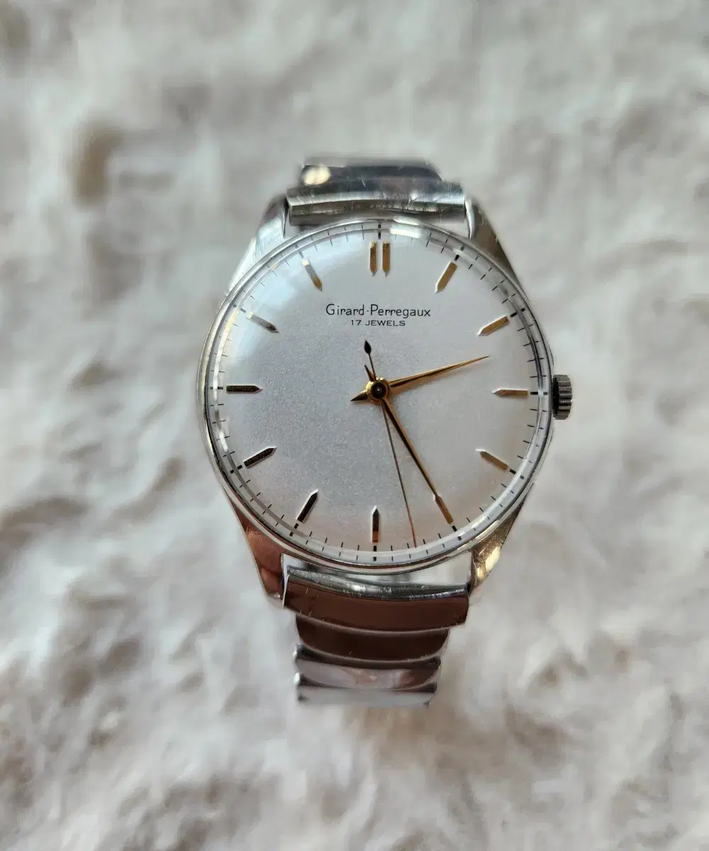 # 247 ) Girard Perregaux Hands-Winding Vintage