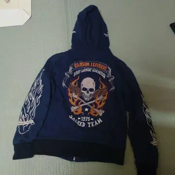 반스 레더스 스컬 자수 후드티