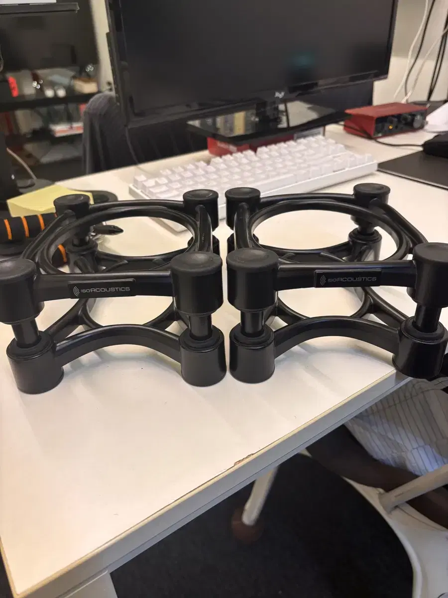 IsoAcoustic Speaker Stand