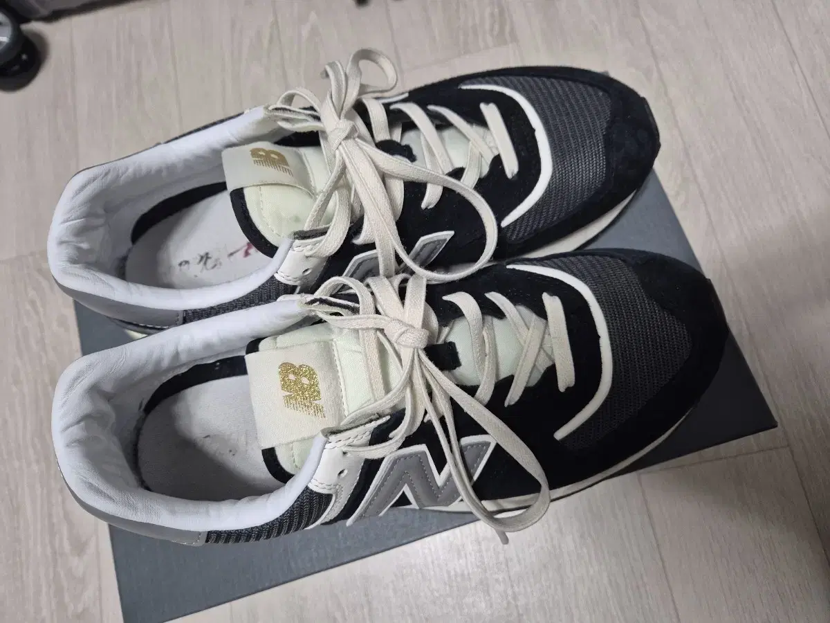 뉴발란스 574 레거시 블랙 260