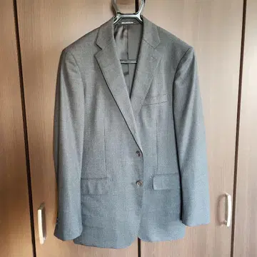 그린 라벨 리클라이닝 차콜 그레이 수트