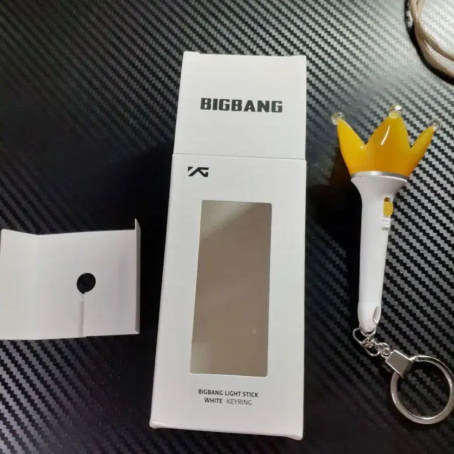 アイドル BIGBANG LIGHT STICK BLACK&WHITE KEYRING Shop 뱅봉키링 on Bunjang Global Site - No more Korean account!