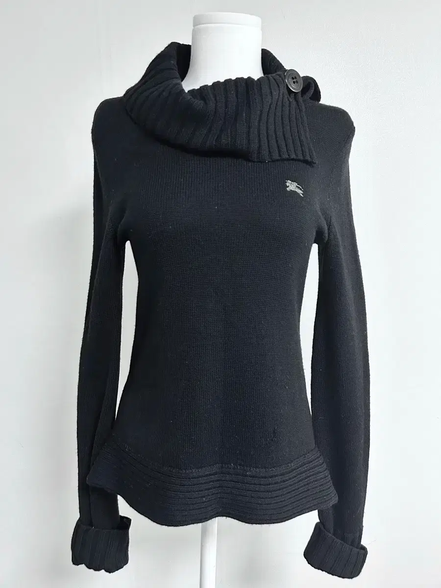 Vintage Burberry Blue Label knit