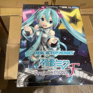 하츠네 미쿠 REAL ACTION HEROES Project DIVA F