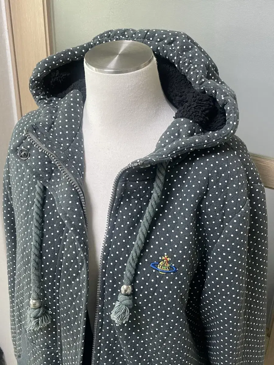 Vivienne Westwood, Y2K, Gyaru, Vintage, Punk, Rock, Chic