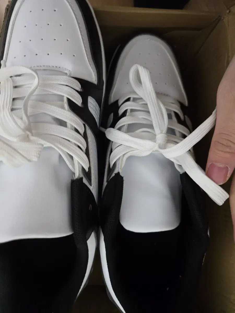 Wheelie-heelie, roller shoes, roller skate shoes, 250 for sale