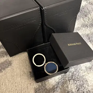 오데마 피게 로얄 오크 50주년 키링