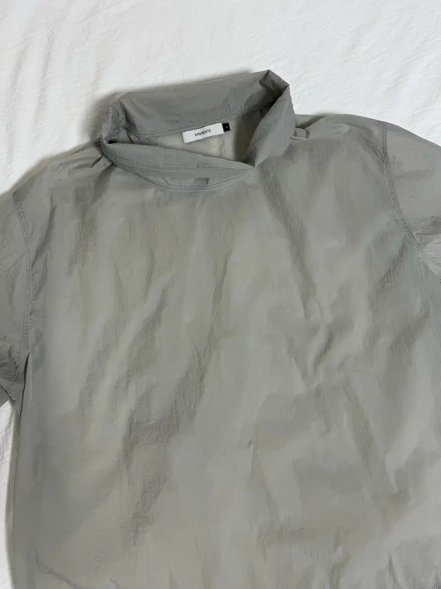 Amomento Sheer String Anorak Gray M (Price not negotiable)