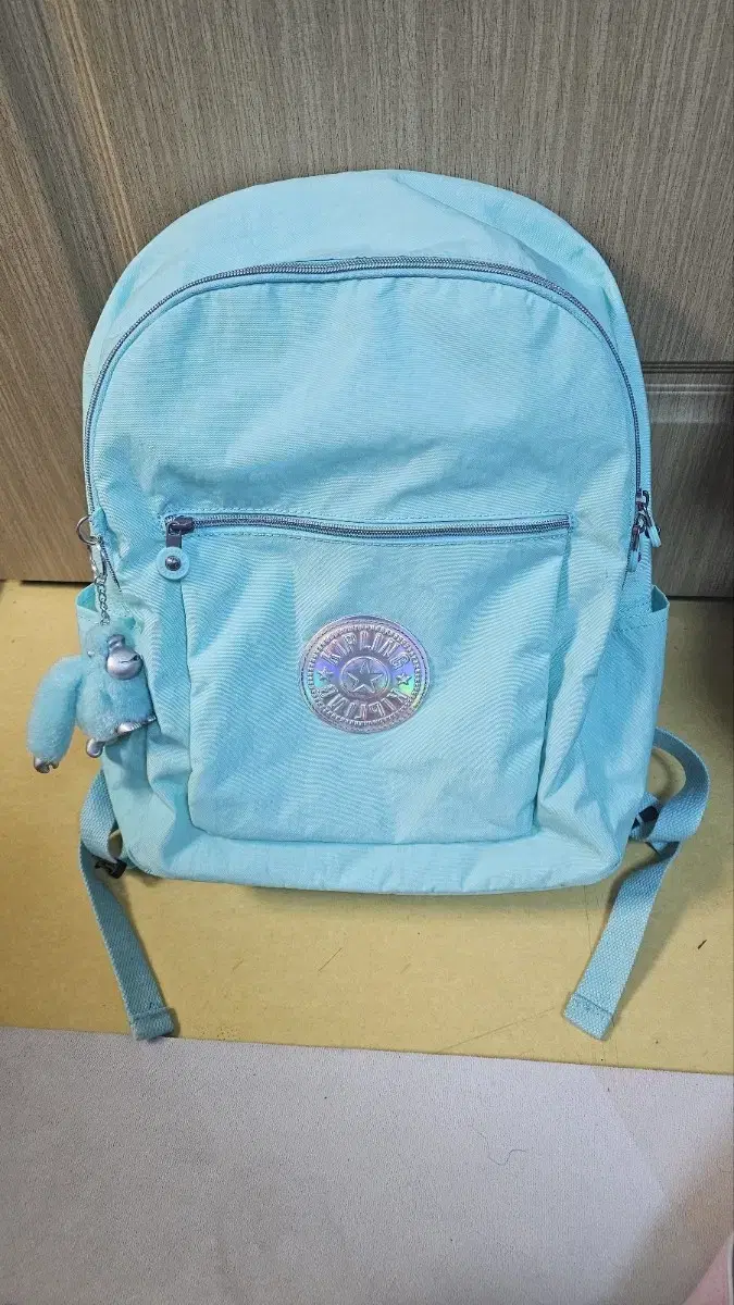 kipling 백팩 라이트 블루 색상