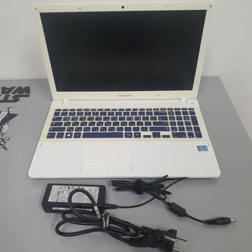 [무료배송] 중고 삼성 NT370 i5 사무용 노트북 화이트