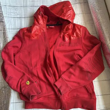 Ferrari 후드 부착 후드티 푸마 콜라보