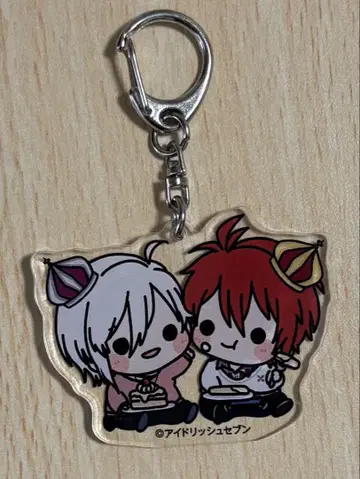 아이들리시 세븐 아크릴 키링 아이나나 나나세 리쿠 쿠죠 텐