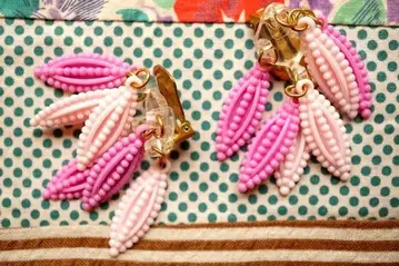 1960년대 라벤더&핑크 스위트콘 귀걸이