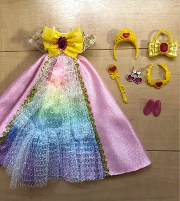 리카짱 옷 갈아입기 세트 꿈꾸는 공주 레인보우 판타지아