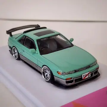 Stance 1/64 닛산 실비아 S13 정밀 미니카