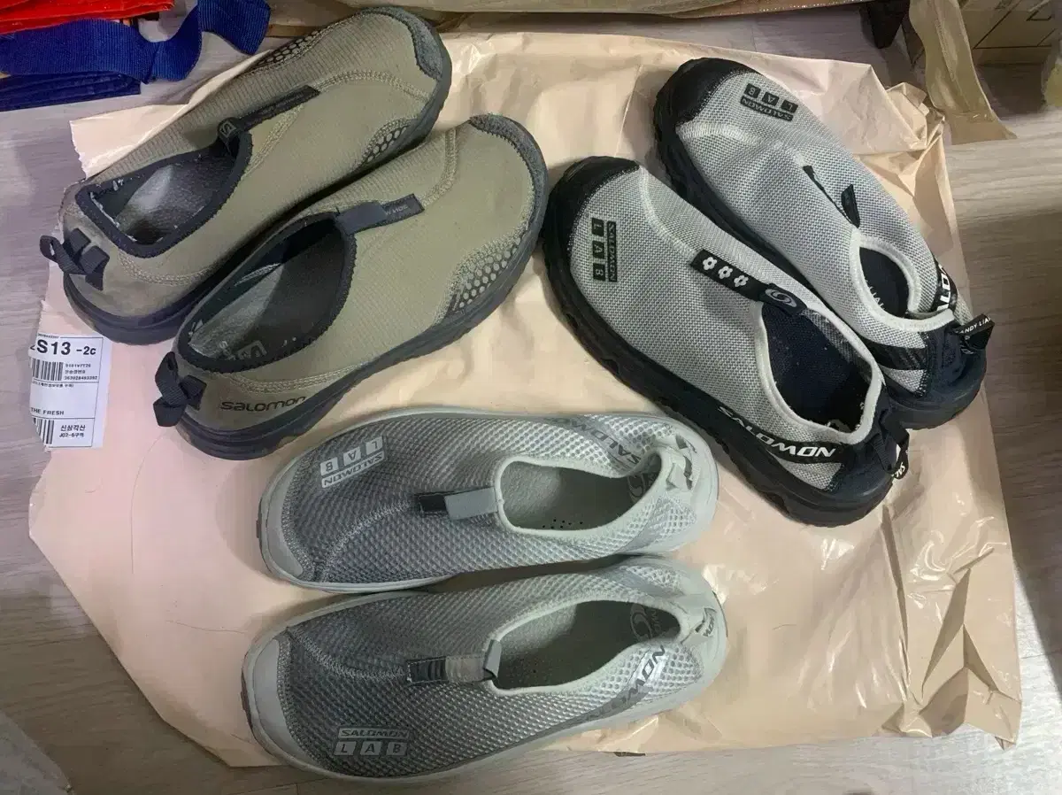 Salomon Mok Sandリアン