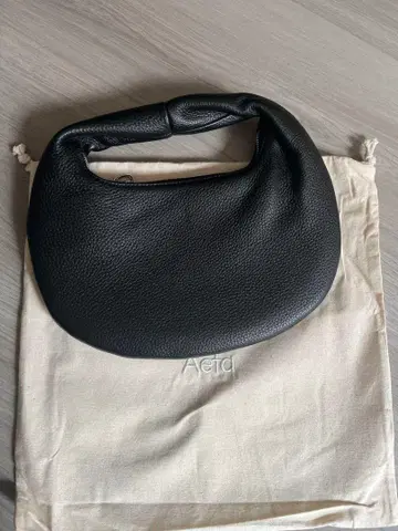 Aeta 아에타 디어 가죽 숄더백 M