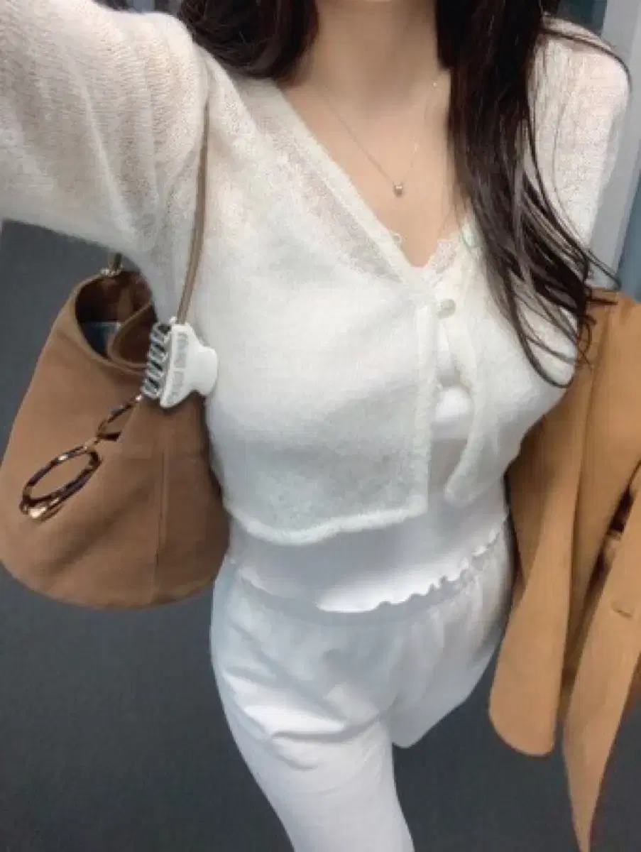 더위시 리즈 소이 버튼 가디건 아이보리