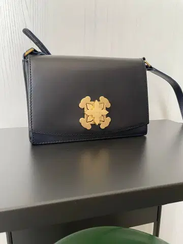 소가죽 / TOUS / 토우스 / 숄더백 / 곰 모티브