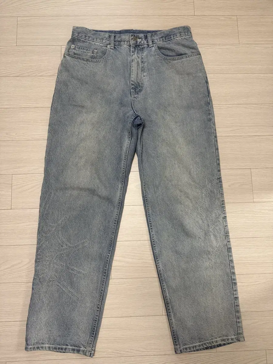 디스이즈네버댓 web embroidery jeans  L