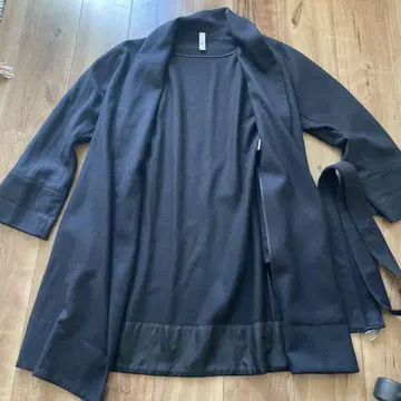 R 고마쓰 사다코의 코트