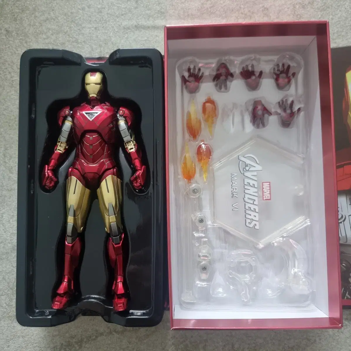 zd toys 아이언맨 피규어 판매합니다.