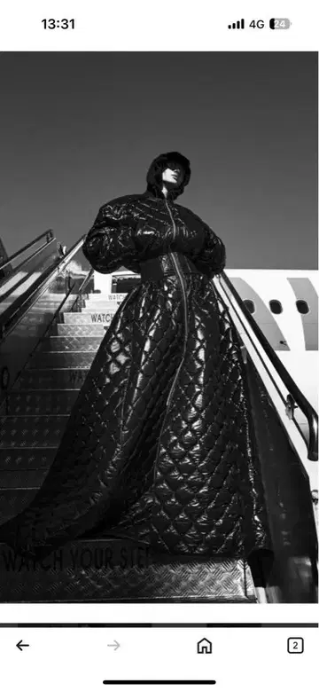 juun.j 2022 가을/겨울 컬렉션 스커트