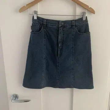 모스키노! 레어! 데님 스커트! 새상품급 S~M